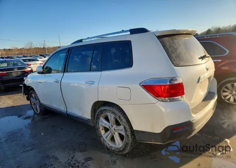 2013 Toyota Highlander Limited z USA, uszkodzony, nr VIN 5TDDK3EH7DS250687